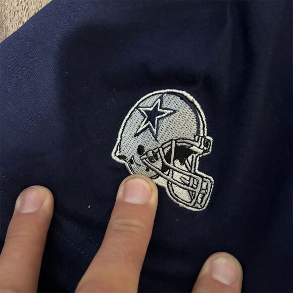 Vintage Dallas Cowboys Men's XL Blue Embroidered Graphic T-Shirt Football Theme - Picture 4 of 6